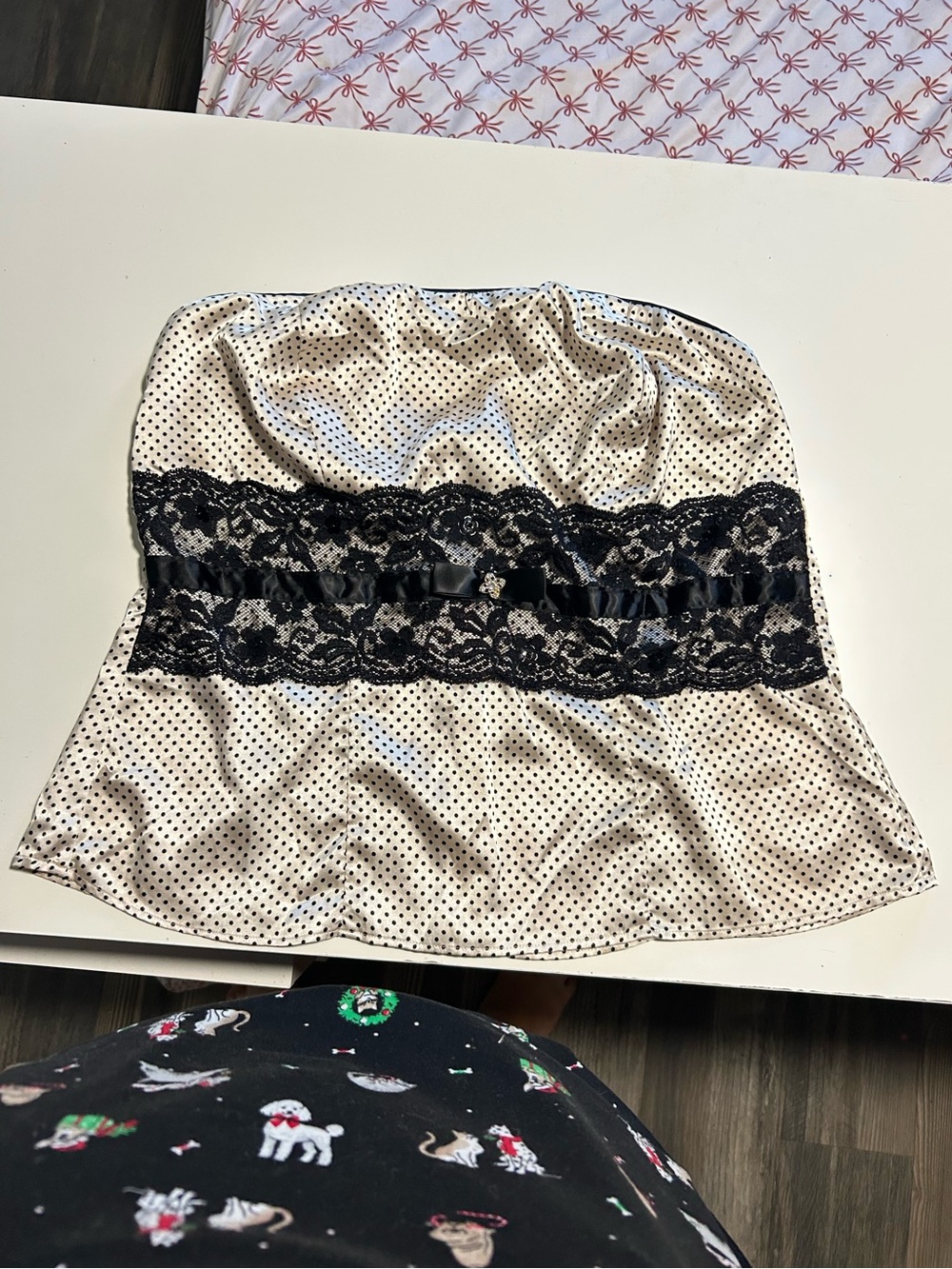Y2K Vintage Torrid Polka Dot Satin Strapless top with Black Lace Trim